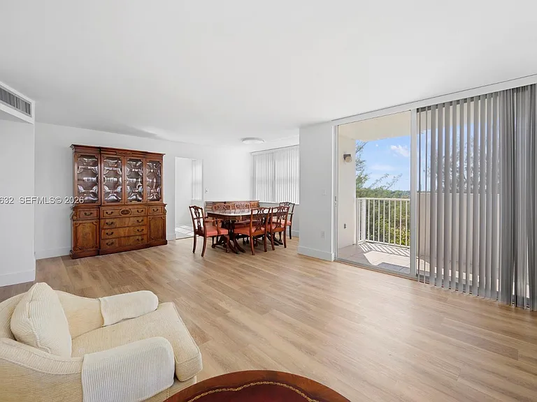 1300 NE Miami Gardens Dr #621E — Photo 11