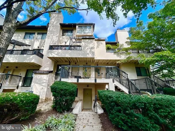 9759 Hellingly Pl #10, Montgomery Village, MD 20886