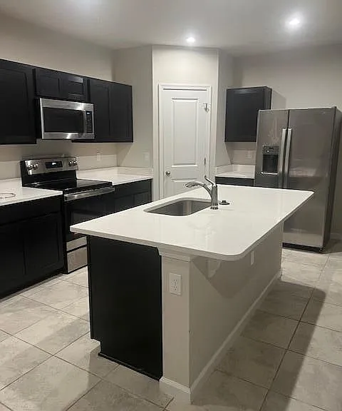 345 Clementine Rd — Photo 4