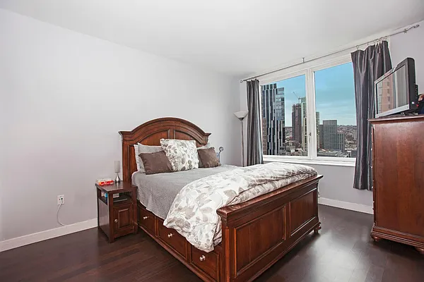 Sold by Keller Williams NYC | media 11