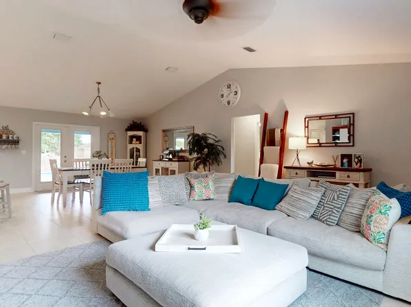 1557 SW Aledo Lane SW, Port St Lucie, FL 34953