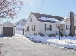 3 Herrick Rd, North Andover, MA 01845