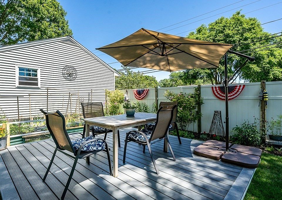 31 Seacoast Shores Blvd, East Falmouth, MA 02536 Zillow
