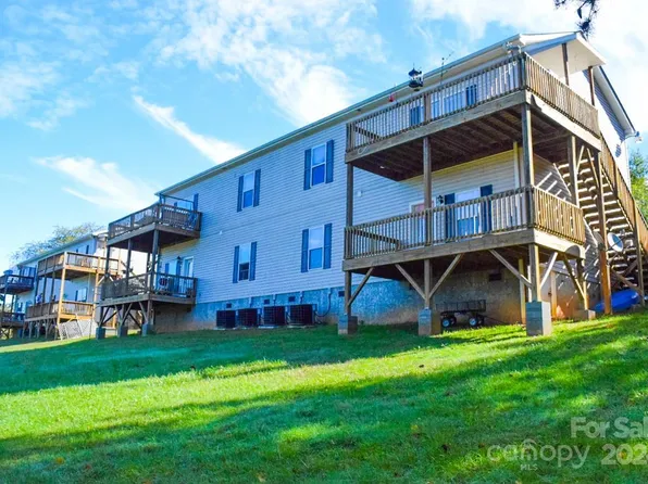 50/52 Smith Rd, Leicester, NC 28748