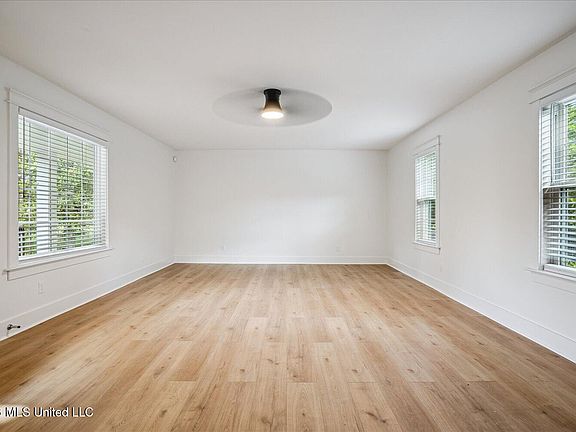 4th image of 9068 Bethel Rd