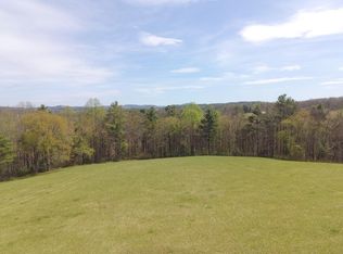 927 Kinzer Rd, Hillsville, VA 24343