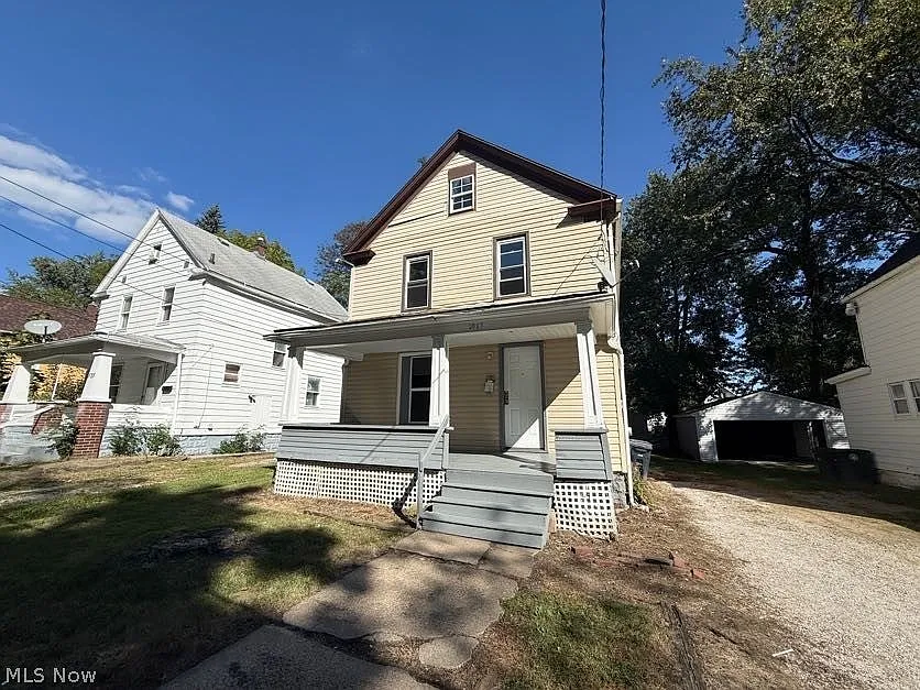 4 bed, 1248 sqft, $1,150 — Photo 2