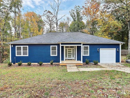 8714 Vagabond Rd, Charlotte, NC 28227