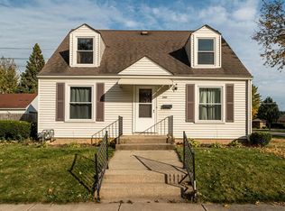2707 Arthur Ave, Racine, WI 53405
