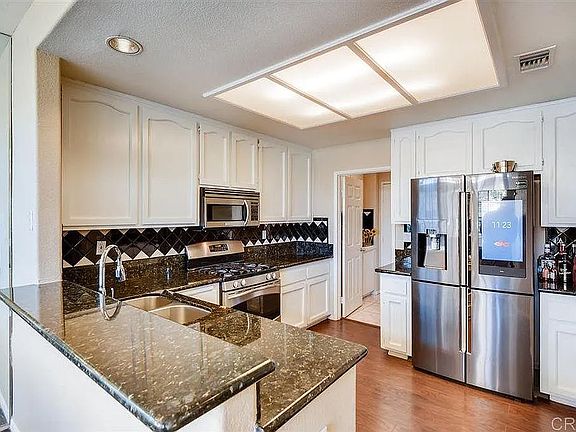 4th image of 12622 Springbrook Dr Unit E