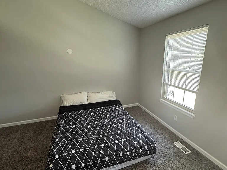 6740 Overland Dr — Photo 21