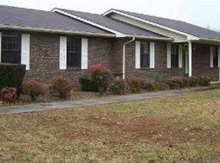 1217 Gaby Hills Dr, Dandridge, TN 37725