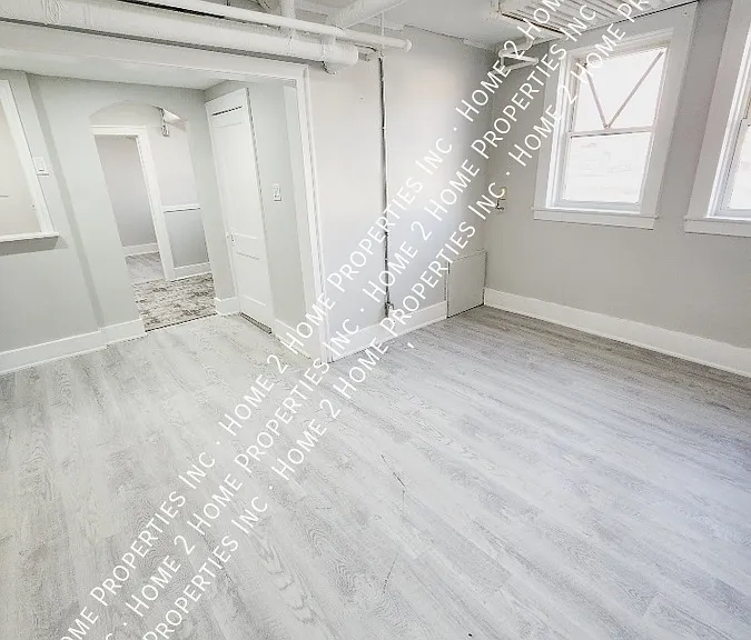 561 Parent Ave #10 — Photo 2