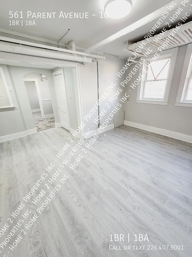 Building Photo - 561 Parent Ave #10