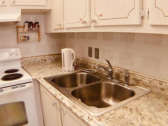 3rd image of 15 Salisbury A