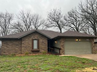 951 S Alex Ave, Springfield, MO 65802