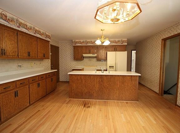 3rd image of 8306 Blue Spruce Ct