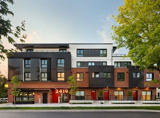 2419 Grant St #303, Vancouver, BC V5K3G4