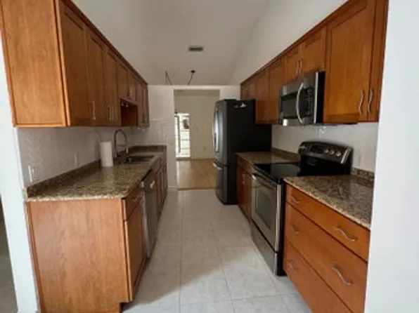 23261 Boca Club Colony Cir, Boca Raton, FL 33433