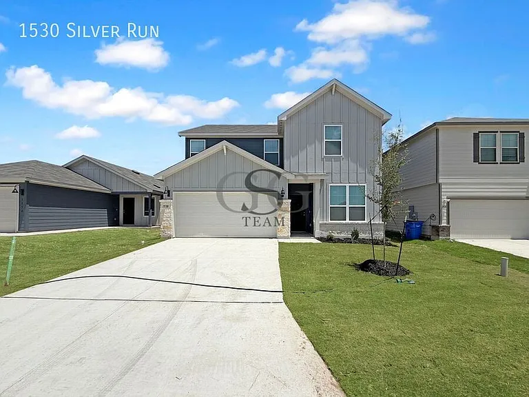 1530 Silver Run — Photo 1