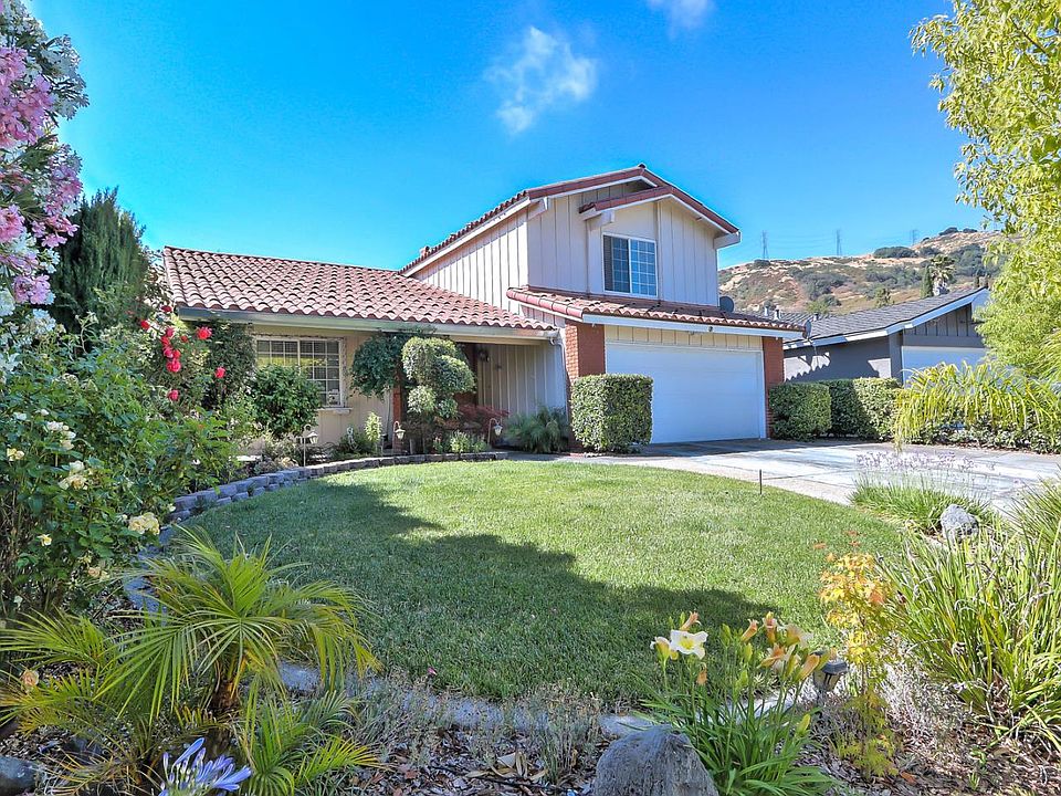 1st image of 232 Bayliss Dr