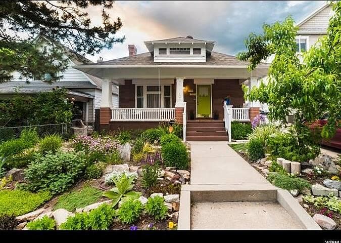 1st image of 1167 E Roosevelt Ave S