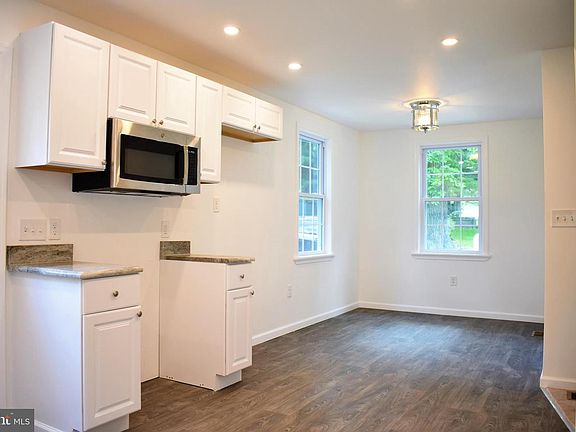 4th image of 1200 Blackhorse Hill Rd