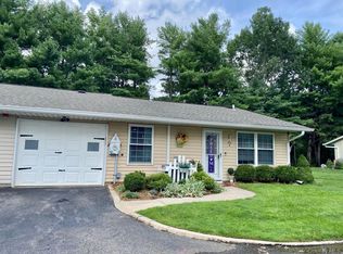 472A Darwen Drive, Ridge, NY 11961