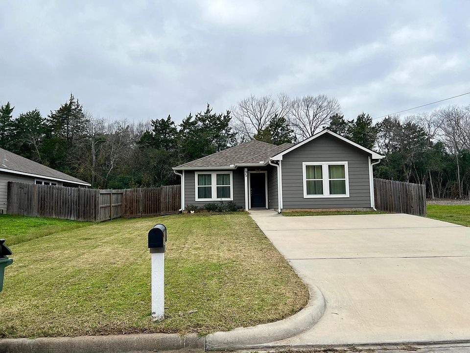 1st image of 95 Bernice Dr
