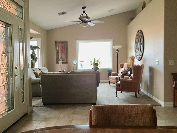 dining looking toward LR