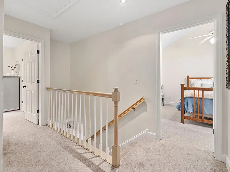 805 S White St — Photo 18
