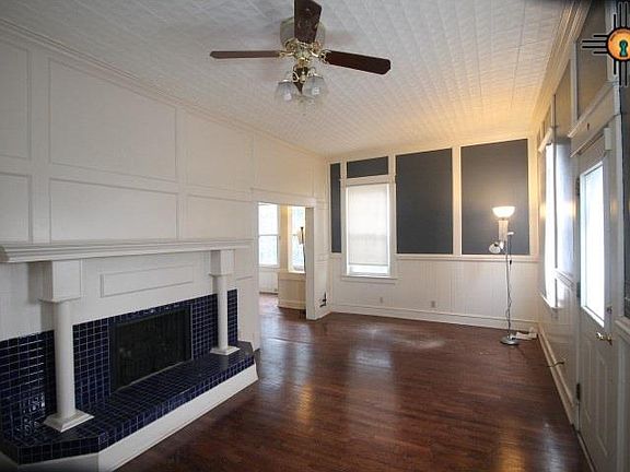 3rd image of 511 Gidding St
