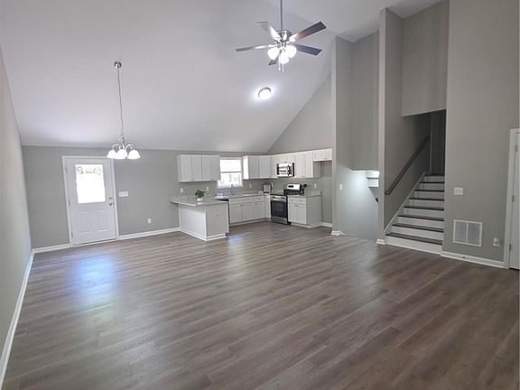 2nd image of 255 Hanover Drive