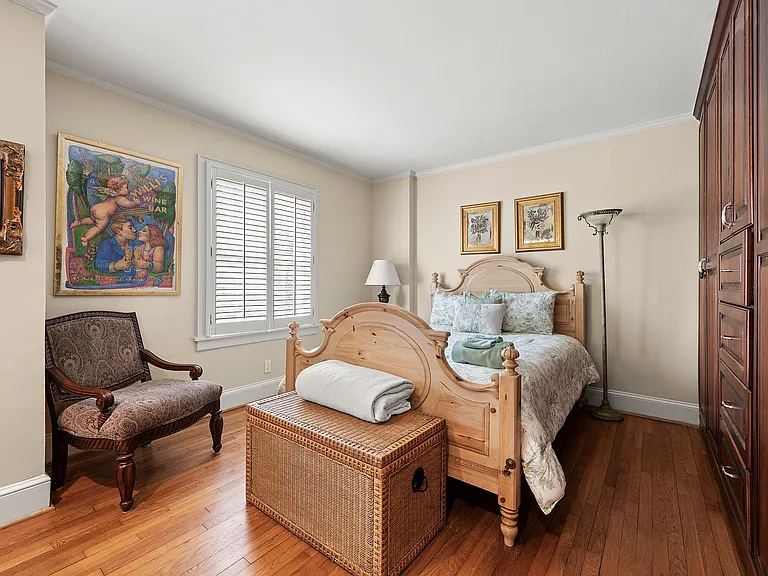 525 Spring Valley Rd NW — Photo 17