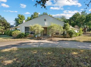 23 Legend Rd, Benbrook, TX 76132