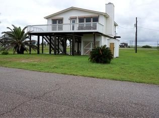 4814 Bluewater Dr, Freeport, TX 77541