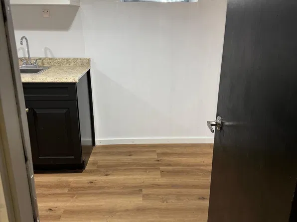 34 Cedar St #3, Lowell, MA 01852