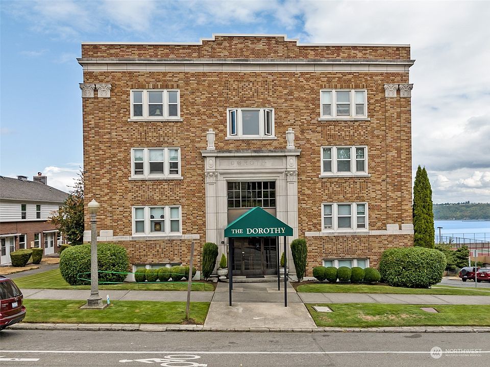 1st image of 301 N Tacoma Avenue #4
