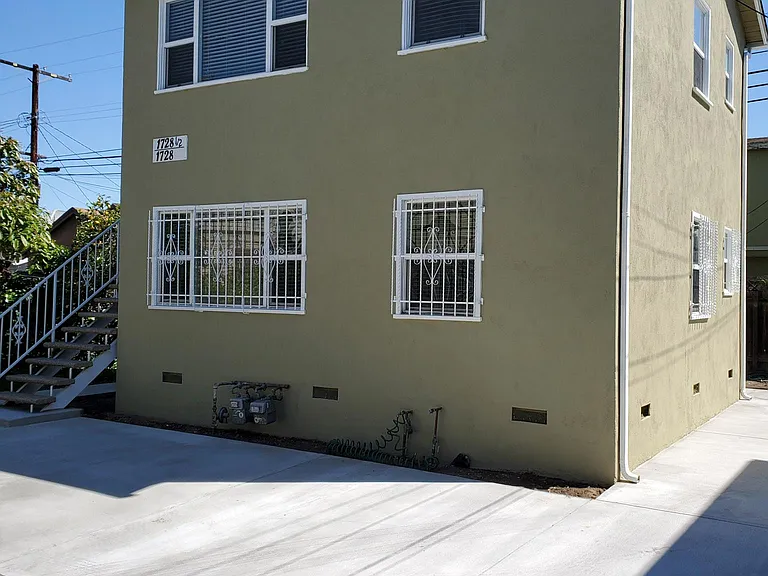 1728 6th Ave #1/2 — Photo 33