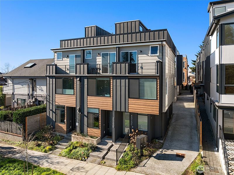 2nd image of 4515 Sunnyside Avenue N #B