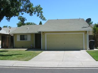 1412 Tupper Ln, Modesto, CA 95351