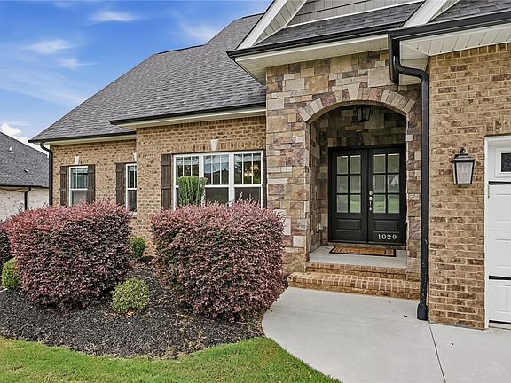 2nd image of 1029 Tuscany Dr
