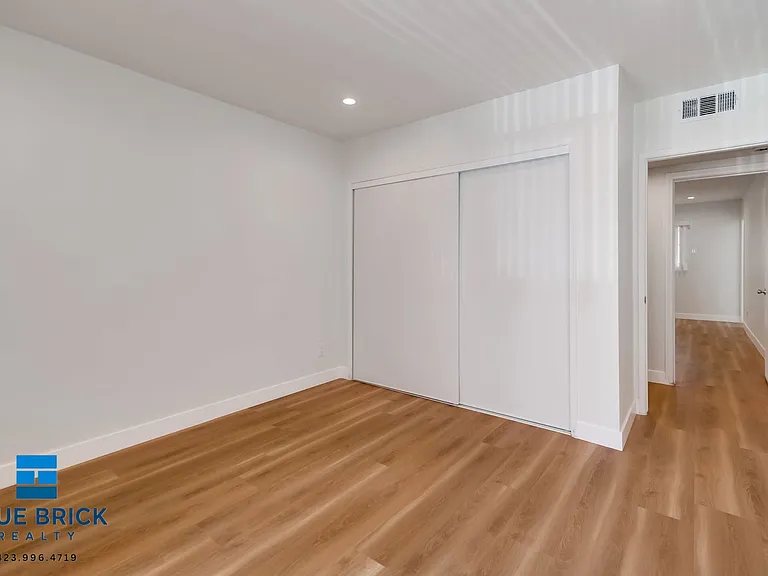 5415 Corteen Pl #22 — Photo 24