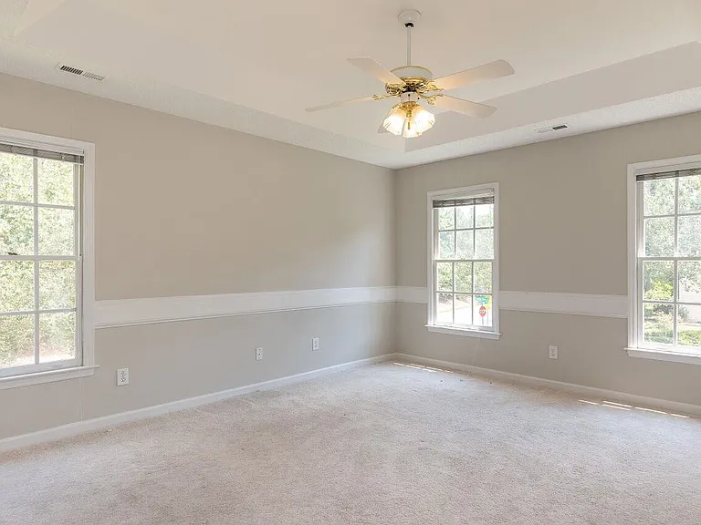 219 Covington Square Dr — Photo 17