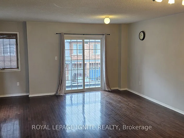 62 Ventura Ln — Photo 10