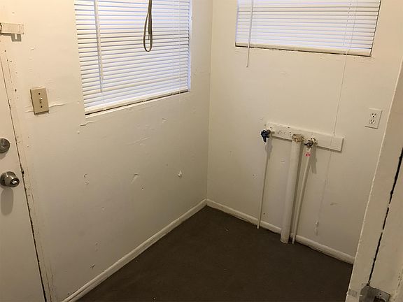 5th image of 742 Saint Clair St