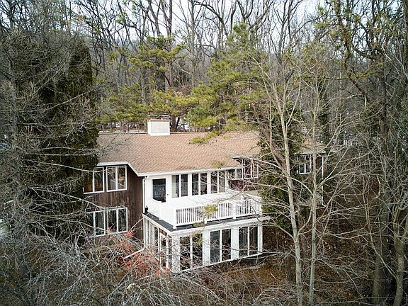 3rd image of 180 Houser Rd