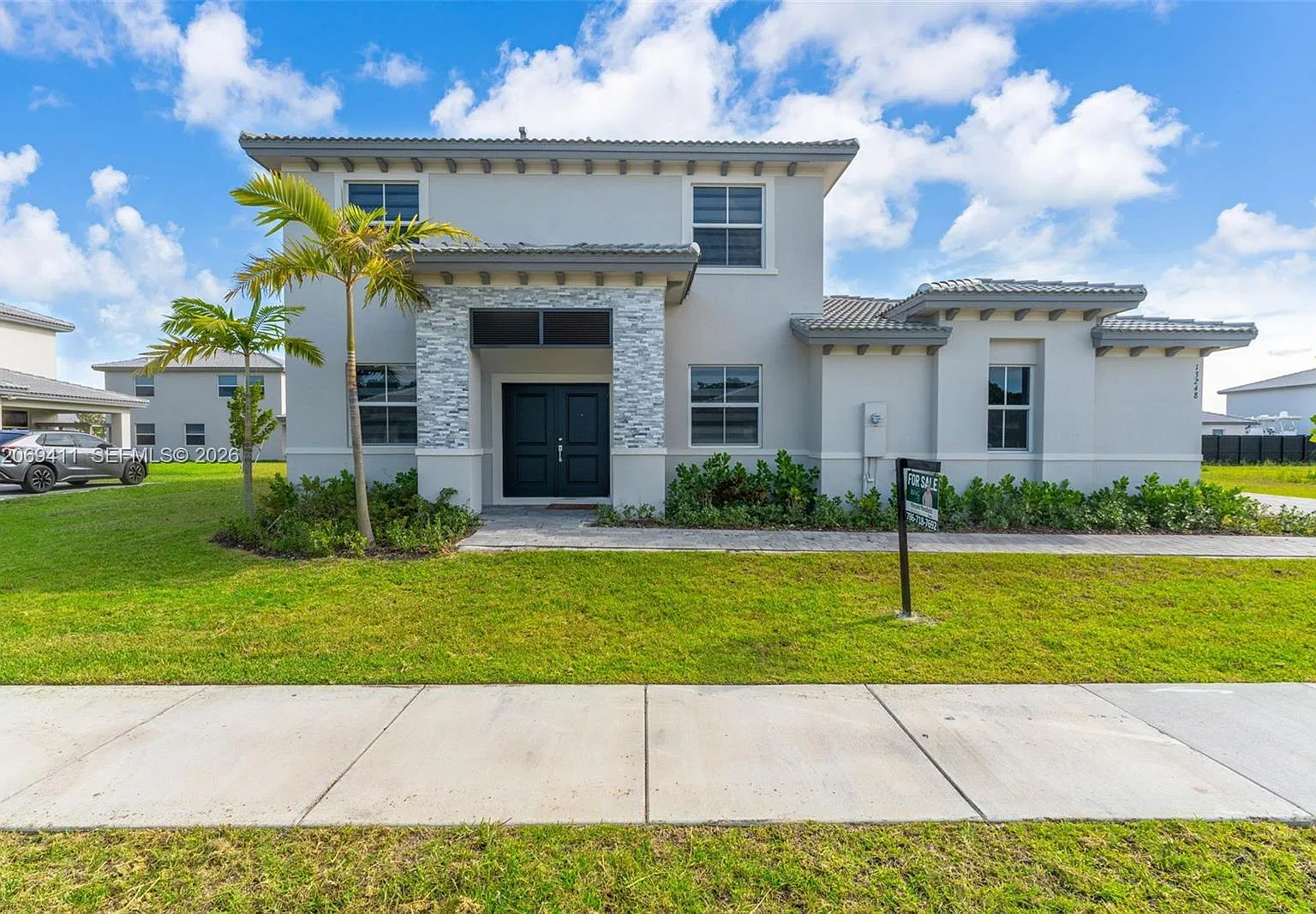 13248 SW 188th Ter — Photo 1