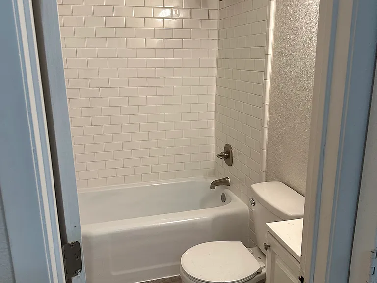 214 Ray St — Photo 9