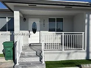 Olympic Htgs — Photo 1